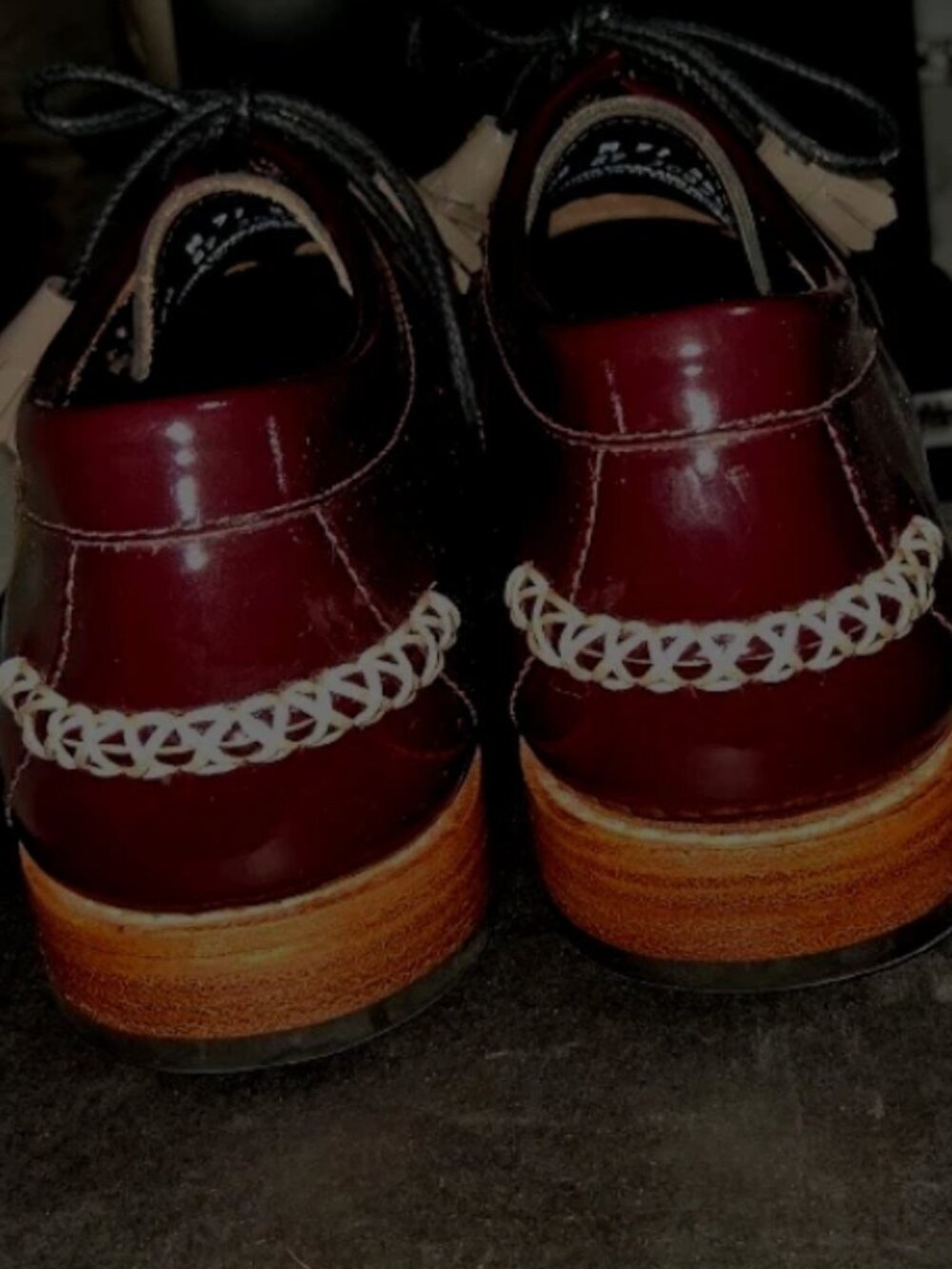 G.H. Bass Weejuns Winnie Blue Burgundy Tassel Patent Leather Loafers Sz 8.5M - Picture 3 of 10
